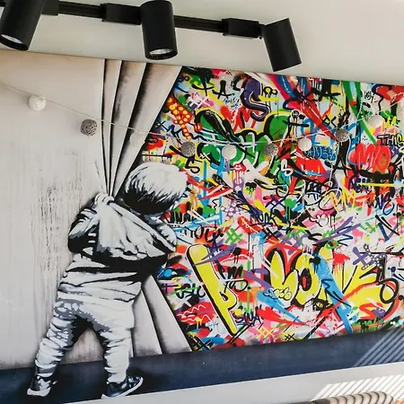 Apartment Ziebicka 2 *